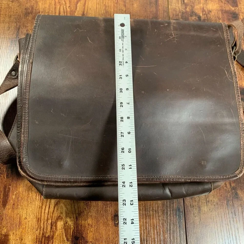 Businesstaschen von Oskar Stag Dark Brown Leather Laptop‎ Messenger Bag